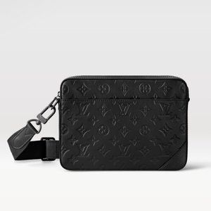 Louis Vuitton duo messenger- SOLD